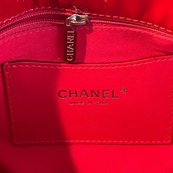 Chanel Large Just Mademoiselle Bowling Bag Red Patent Calfskin Leather, Preowned - Picture 15 of 16